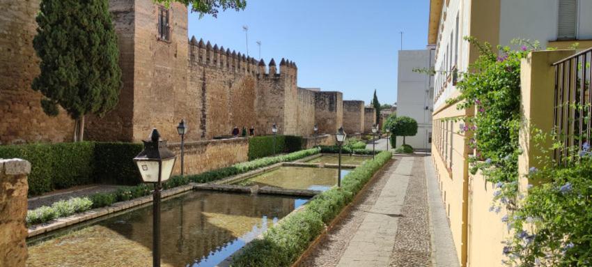 Patio De La Muralla Apartamentos Córdoba Exterior foto